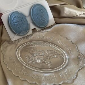 Avon United States Of America Bicentennial Vtg Collectible Glass Plate soap set
